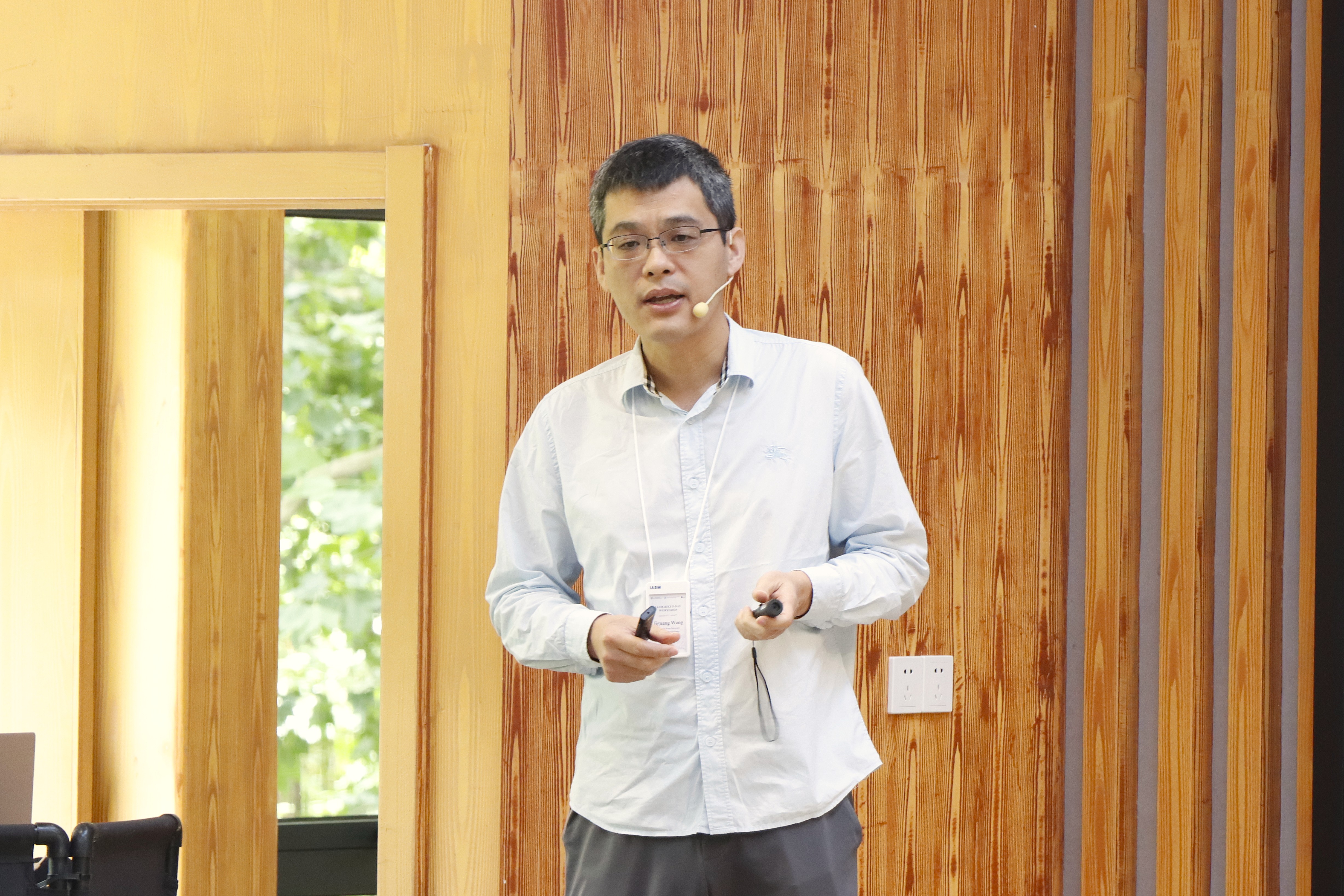 Jiguang Wang